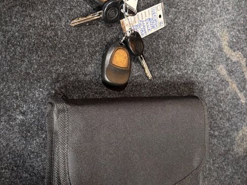 Used 2009 Buick Lucerne CXL w/ Driver Confidence Package image 33