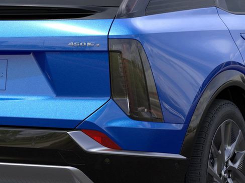 New 2026 Cadillac Optiq Luxury 1 image 44