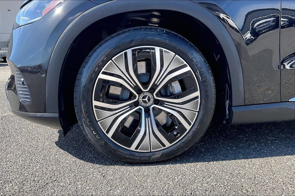 Certified 2023 Mercedes-Benz EQE 350+ 4MATIC SUV image 8