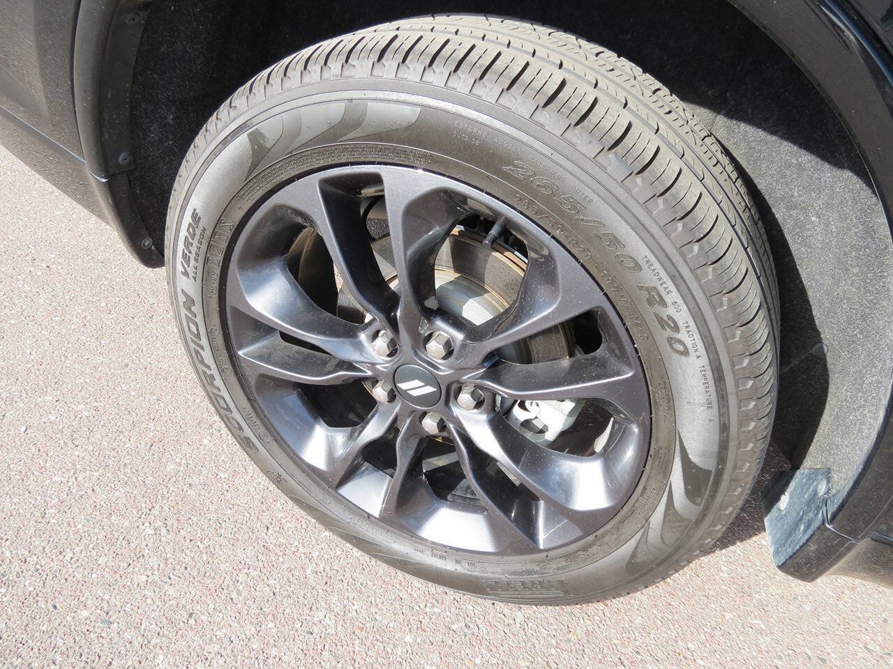Used 2025 Dodge Durango GT AWD/4WD image 9
