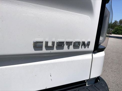 Used 2020 Chevrolet Silverado 1500 Custom w/ Custom Convenience Package AWD/4WD image 25