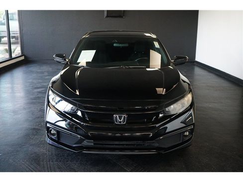 Used 2020 Honda Civic Sport image 2