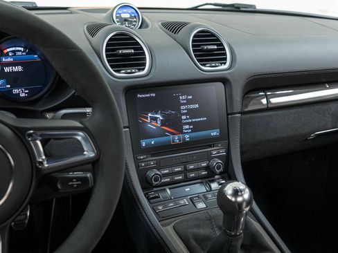 Certified 2021 Porsche 718 Boxster Spyder image 26