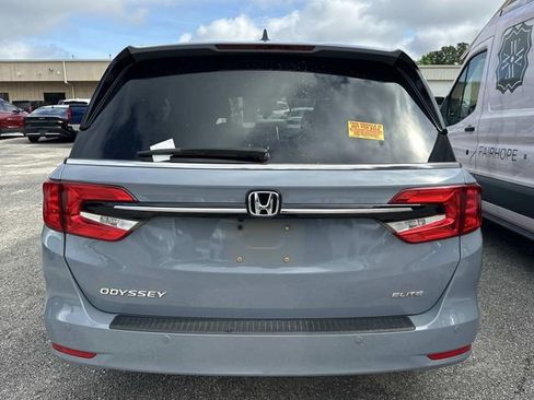 Used 2024 Honda Odyssey Elite image 4
