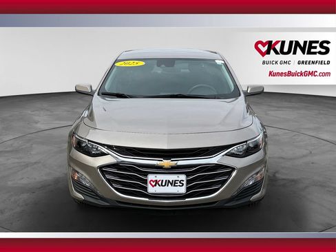 Used 2025 Chevrolet Malibu LT FWD image 4