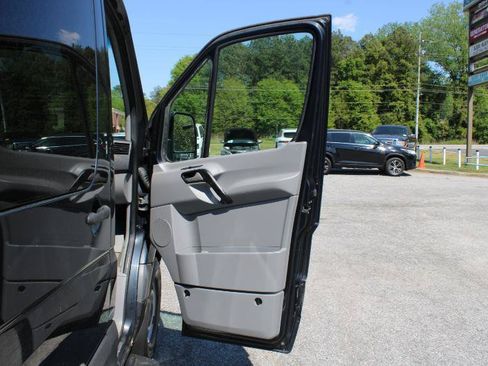 Used 2012 Mercedes-Benz Sprinter 2500 image 14