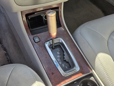 Used 2009 Buick Lucerne CXL image 20