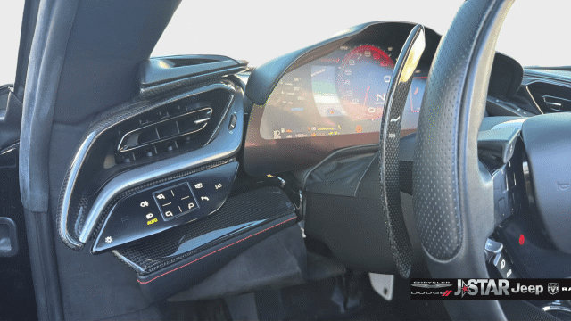 Used 2025 Ferrari SF90 Spider AWD/4WD image 32