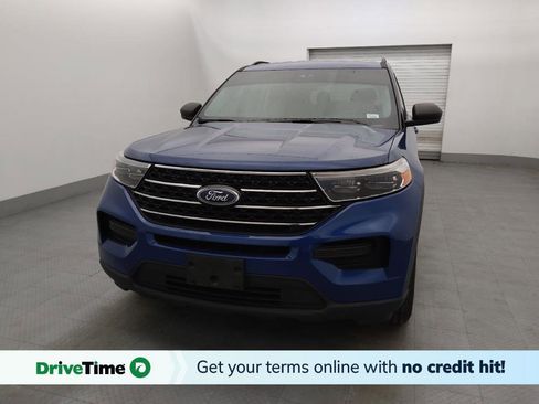 Used 2021 Ford Explorer XLT image 1