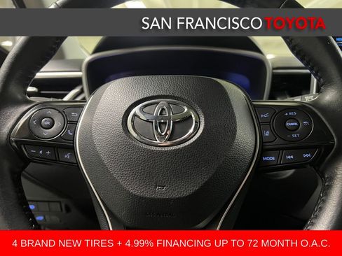Certified 2022 Toyota Corolla Cross XLE image 34