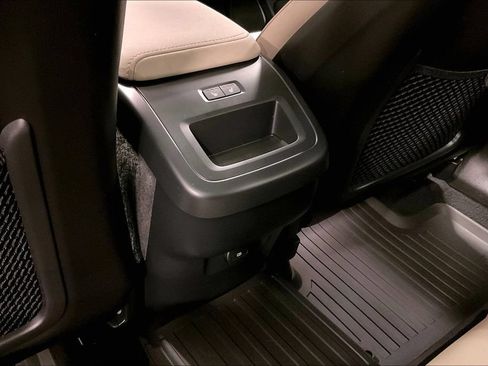 Certified 2026 Volvo XC60 B5 Plus w/ Protection Package Premier AWD/4WD image 10