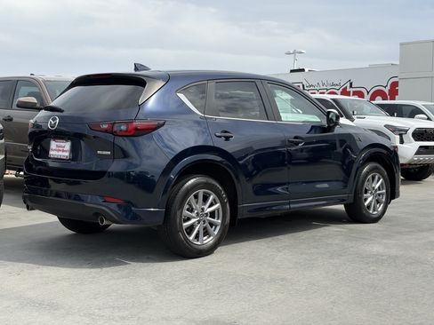 Used 2025 MAZDA CX-5 AWD 2.5 S w/ Preferred Package image 3