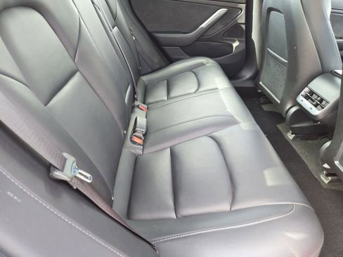 Used 2018 Tesla Model 3 Long Range image 18
