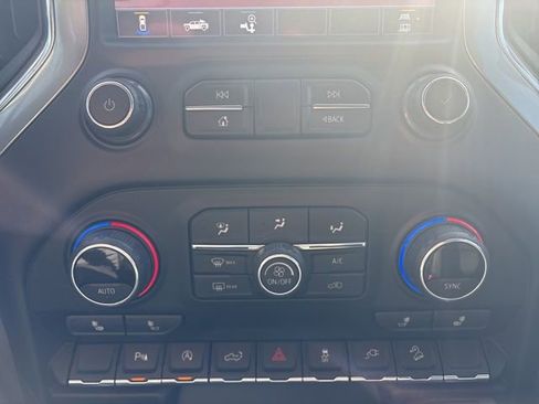 Used 2020 Chevrolet Silverado 1500 LT Trail Boss image 38