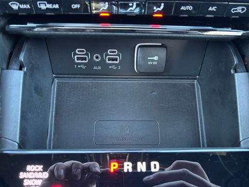 Used 2024 Jeep Grand Cherokee Limited 4xe w/ Luxury Tech Group II image 25