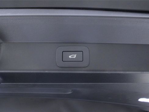 Used 2024 Land Rover Range Rover Sport Dynamic SE AWD/4WD image 11