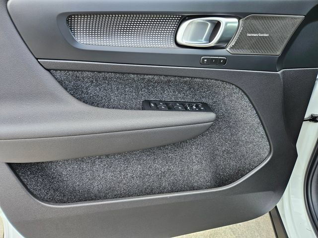 Certified 2026 Volvo EX40 Ultra AWD/4WD image 20