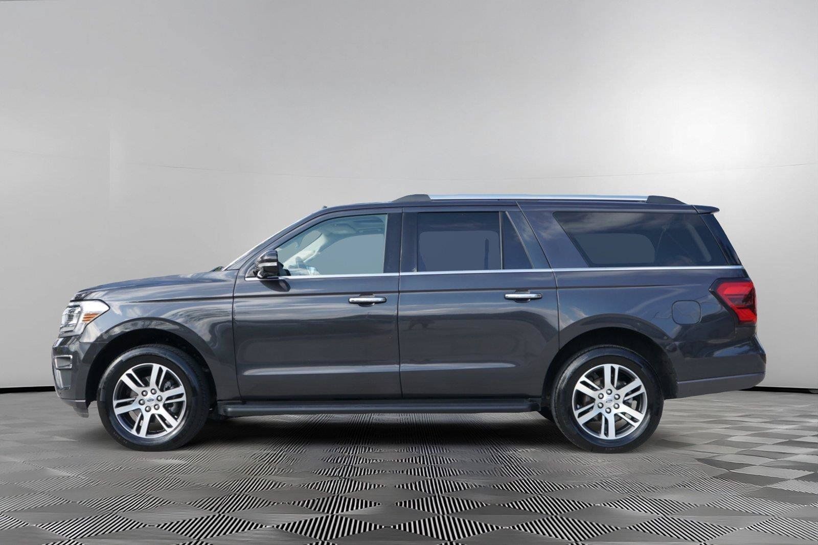 Used 2024 Ford Expedition Max Limited AWD/4WD image 7