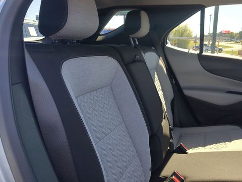 Used 2023 Chevrolet Equinox LS w/ LS Convenience Package image 25