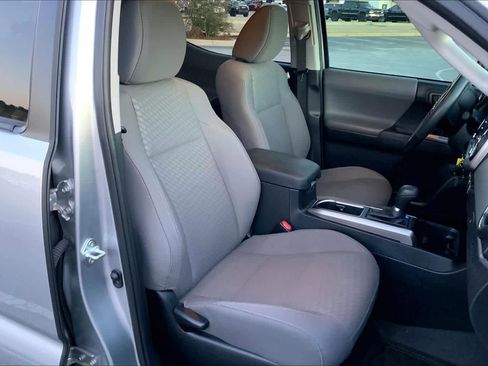 Used 2021 Toyota Tacoma SR5 image 8