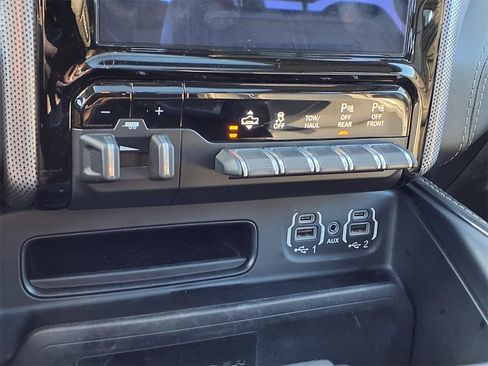 Used 2020 RAM 1500 Limited image 23