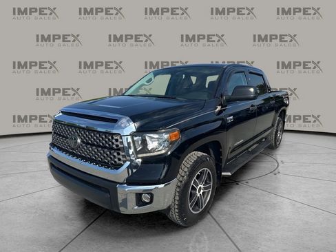 Used 2019 Toyota Tundra SR5 w/ SR5 Upgrade Package RWD image 1