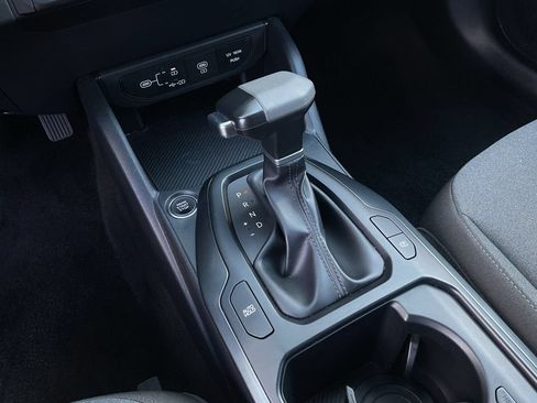 Used 2025 Kia K4 FWD image 19