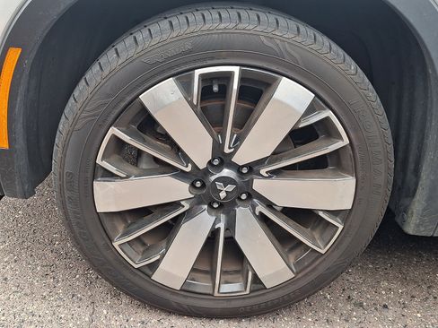 Used 2025 Mitsubishi Outlander SE FWD image 4