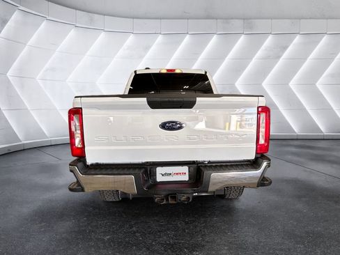 Used 2024 Ford F250 XLT image 5