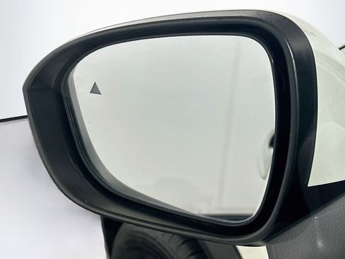 Used 2023 Nissan Rogue SL w/ SL Premium Package FWD image 16