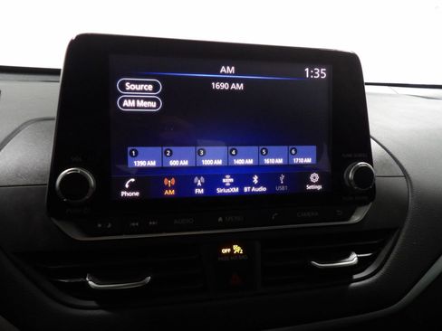 Used 2021 Nissan Altima 2.5 SV FWD image 14