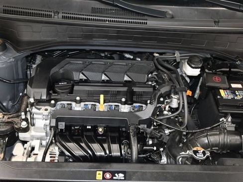 Used 2024 Hyundai Venue SEL FWD image 34