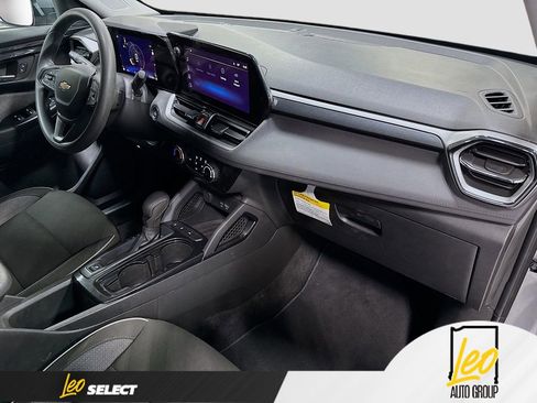 Used 2025 Chevrolet TrailBlazer LT image 26