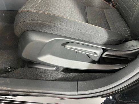 New 2026 Honda HR-V Sport image 21