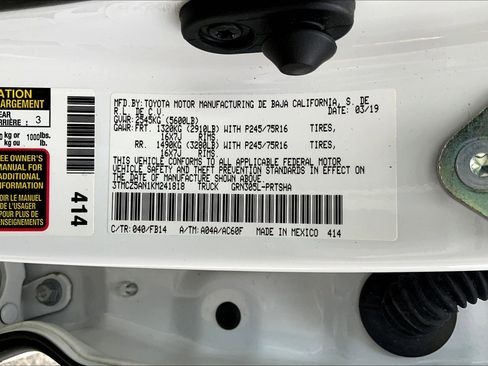 Used 2019 Toyota Tacoma SR AWD/4WD image 31