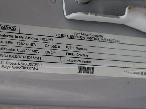 Used 2022 Ford F250 Platinum w/ FX4 Off-Road Package image 16