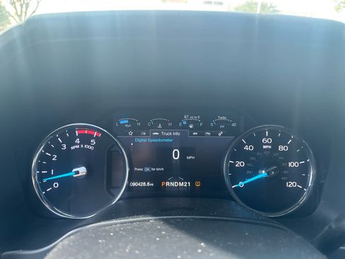 Used 2019 Ford F250 Platinum w/ Platinum Ultimate Package AWD/4WD image 8