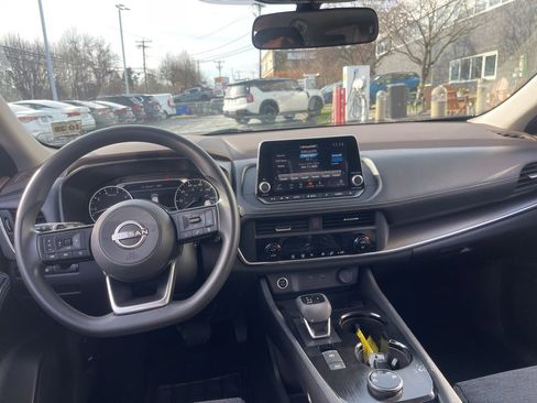 Certified 2023 Nissan Rogue SV image 11