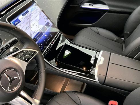 Used 2026 Mercedes-Benz EQE 320+ SUV image 13