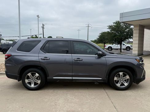 Used 2024 Honda Pilot EX-L image 7