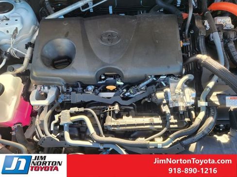 Used 2022 Toyota RAV4 XLE image 33