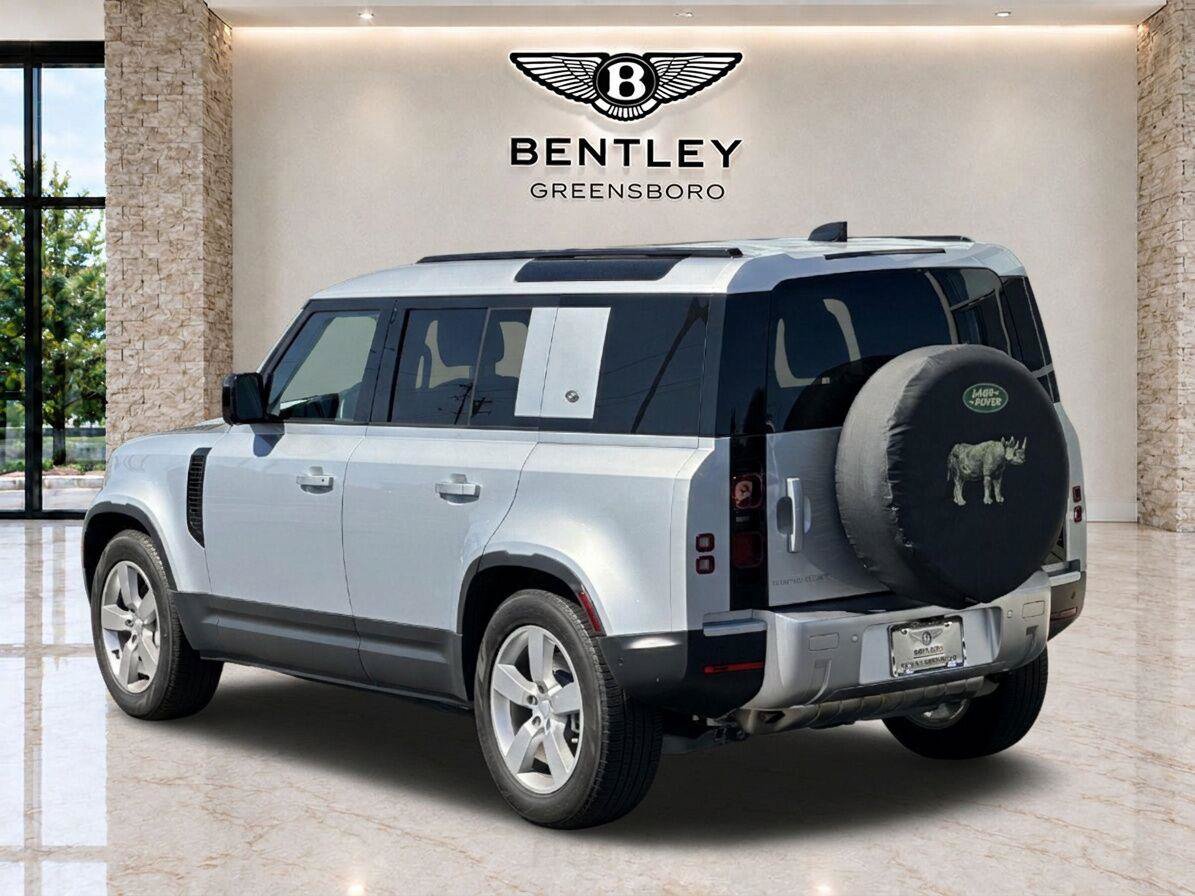 Used 2024 Land Rover Defender 110 S AWD/4WD image 3