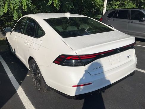 Used 2025 Honda Accord Touring image 10