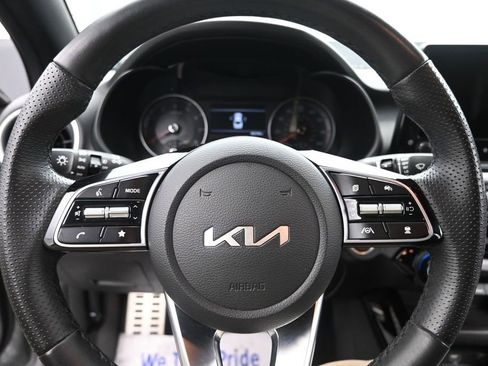 Used 2023 Kia Forte GT-Line w/ GT-Line Technology Package FWD image 11
