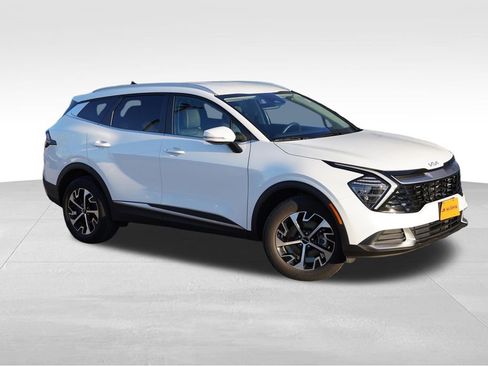Certified 2025 Kia Sportage EX AWD/4WD image 2