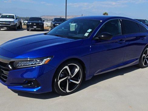 Used 2022 Honda Accord Sport image 4