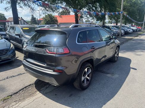 Used 2019 Jeep Cherokee Limited AWD/4WD image 4