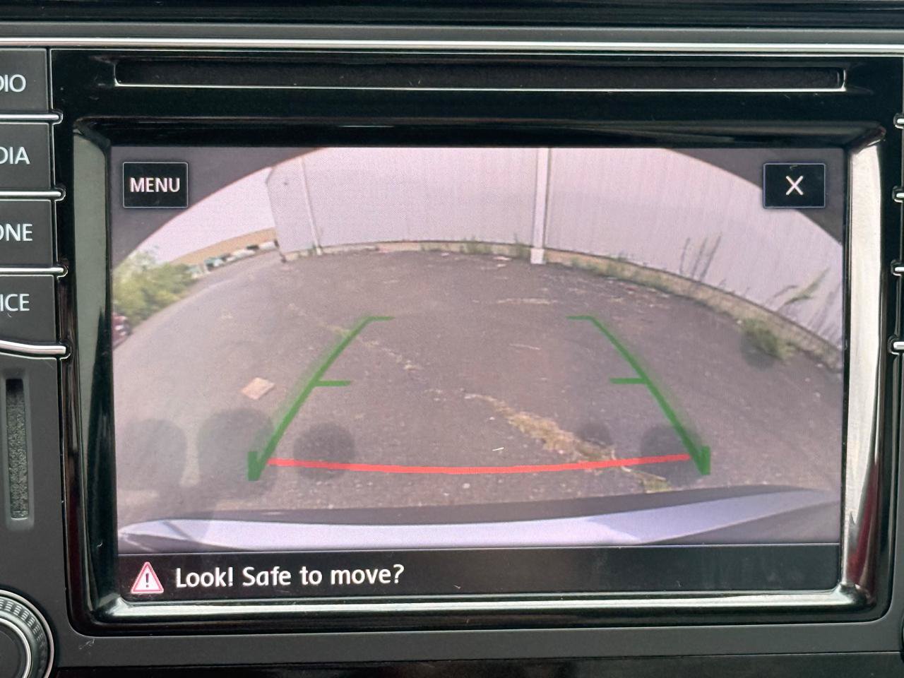 Used 2018 Volkswagen Passat 2.0T SE FWD image 25