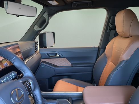 New 2026 Lexus GX 550 AWD/4WD image 12