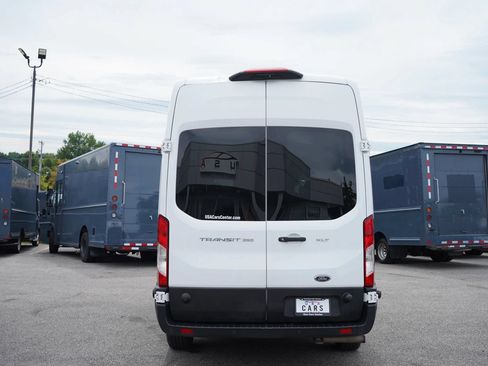 Used 2024 Ford Transit 350 XLT RWD image 8
